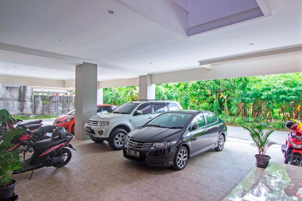 Reddoorz @ Plemburan Hotel Sleman  Luaran gambar