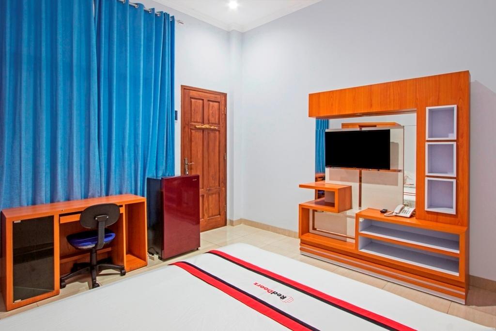 Reddoorz @ Plemburan Hotel Sleman  Luaran gambar